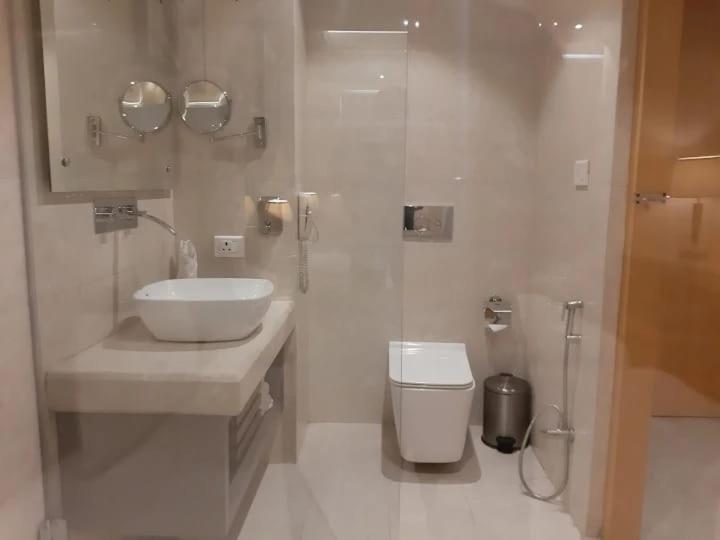 A One Hotels By Ventus Hotels & Resorts- Delhi Airport 新德里 外观 照片